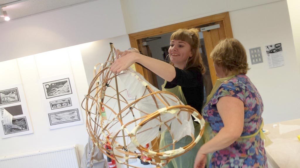Lantern workshop - applying the skin