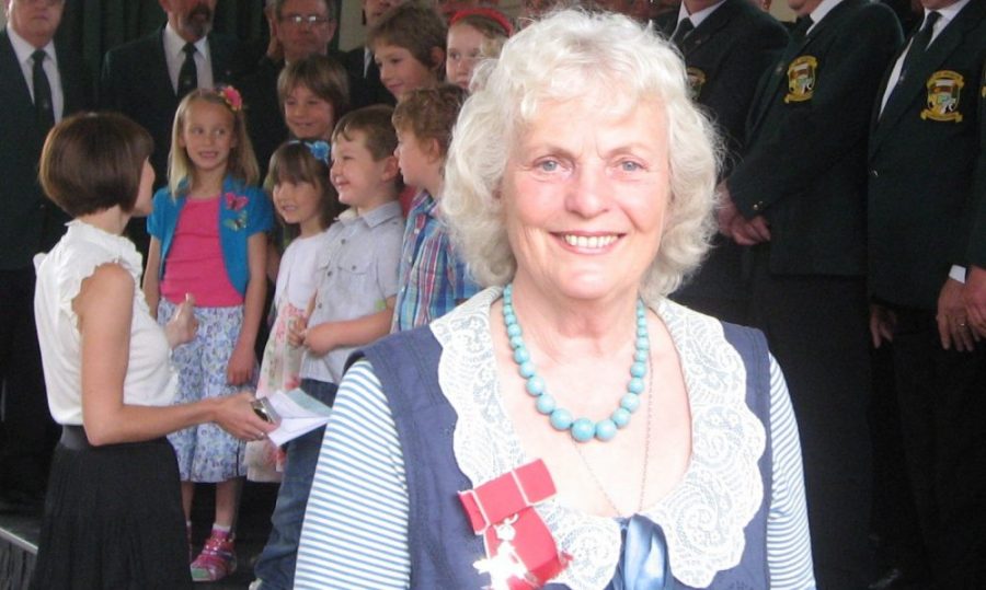 Grandma learning-11b1e8d8